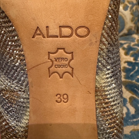 Gold and silver Aldo heels with silver kitten heel - Picture 2 of 3